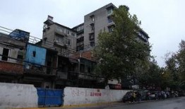 武汉住宅爆料事件最新情况,最新进展揭秘，业主维权之路再起波澜